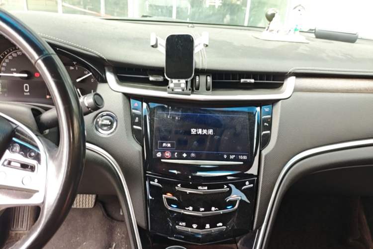 Used Cadillac XTS 2018 28T Elite Edition Audio And AC Panel