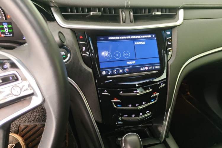 Used Cadillac XTS 2018 28T Tech Edition Audio And AC Panel