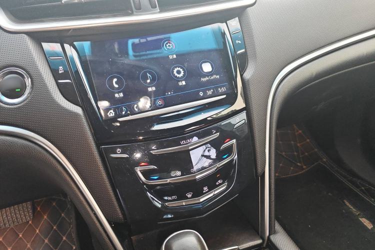 Used Cadillac XTS 2018 28T Tech Edition Audio And AC Panel