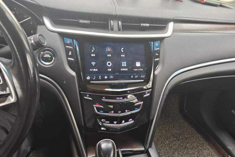 Used Cadillac XTS 2018 28T Elite Edition Audio And AC Panel