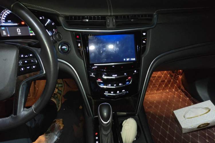 Used Cadillac XTS 2018 28T Tech Edition Audio And AC Panel