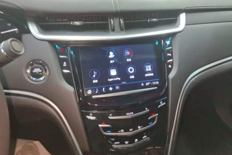 Used Cadillac XTS 2018 28T Tech Edition Audio And AC Panel