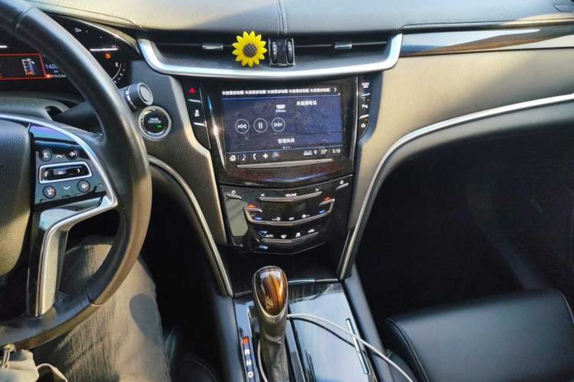Used Cadillac XTS 2018 28T Tech Edition Audio And AC Panel