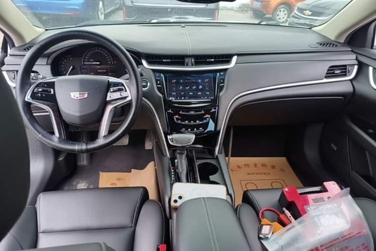 Used Cadillac XTS 2018 28T Tech Edition Center Console