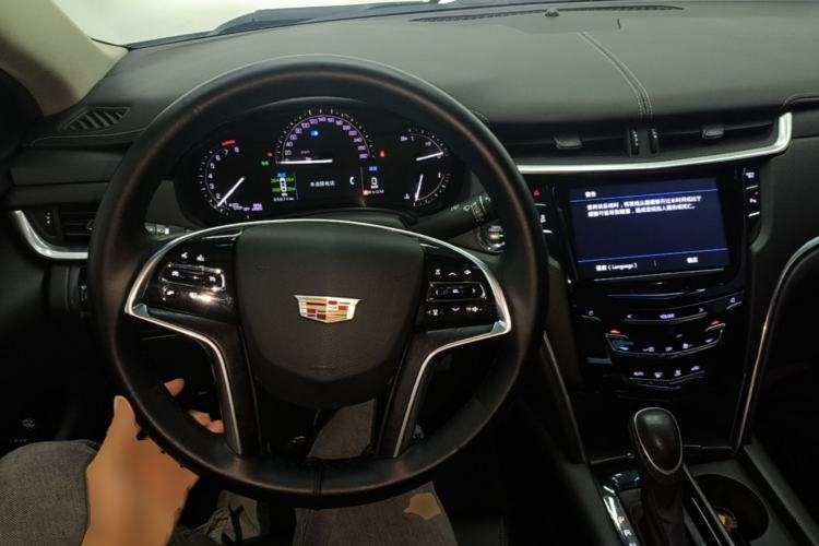 Used Cadillac XTS 2018 28T Tech Edition Center Console