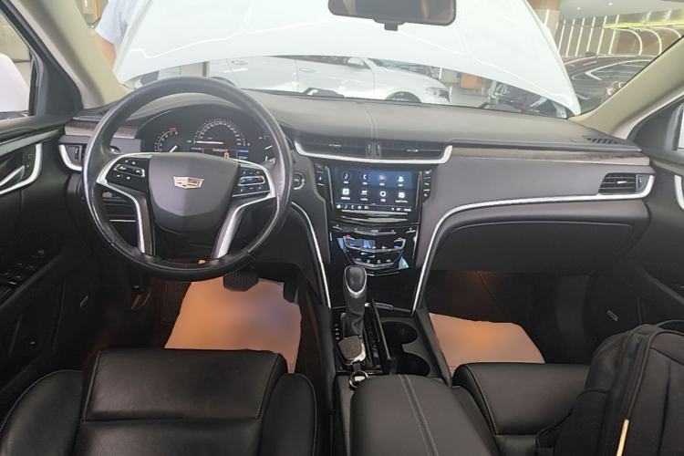 Used Cadillac XTS 2018 28T Elite Edition Center Console