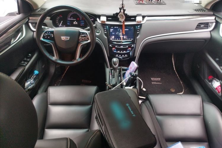 Used Cadillac XTS 2018 28T Tech Edition Center Console