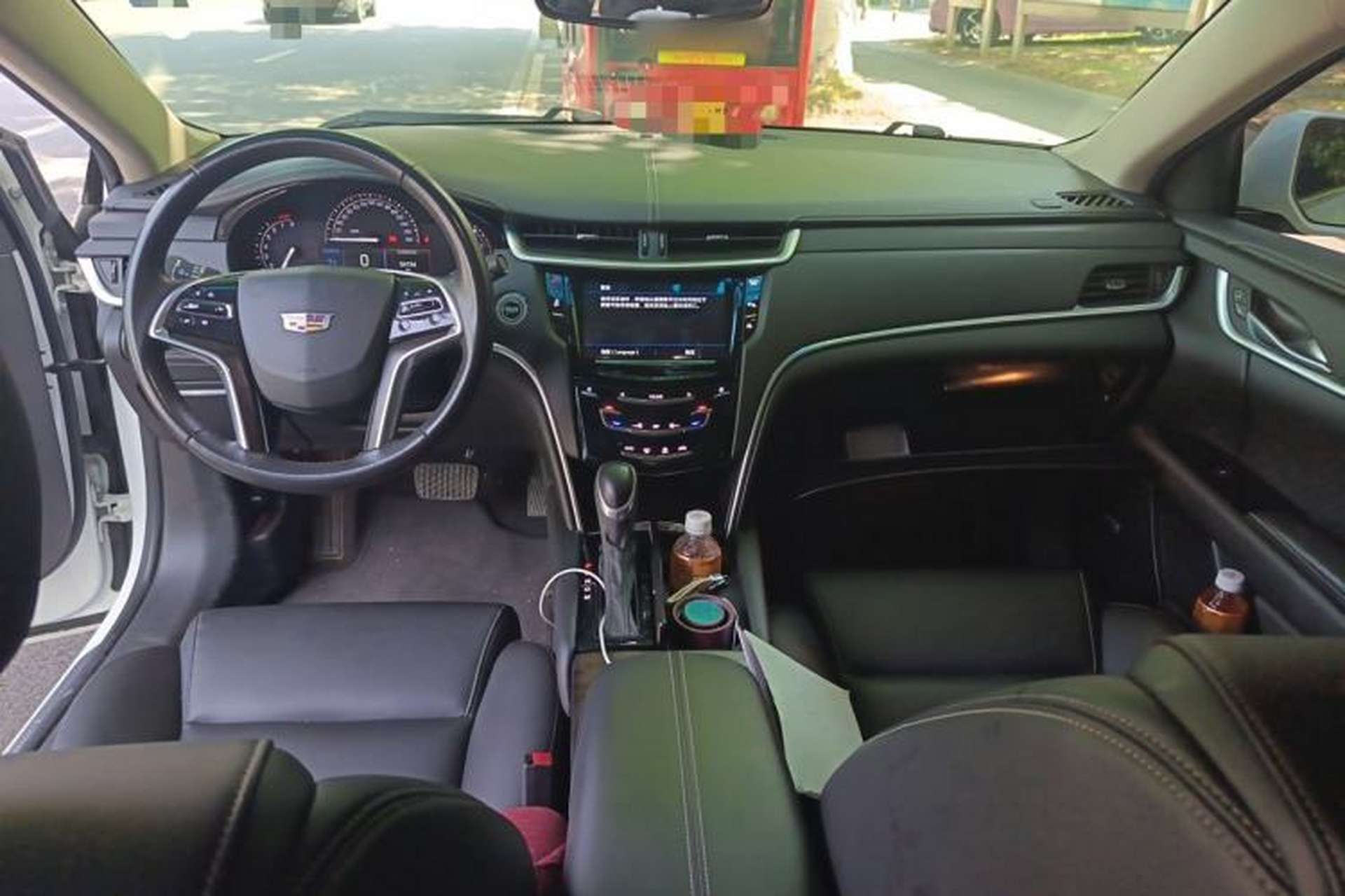 Used Cadillac XTS 2018 28T Tech Edition Center Console
