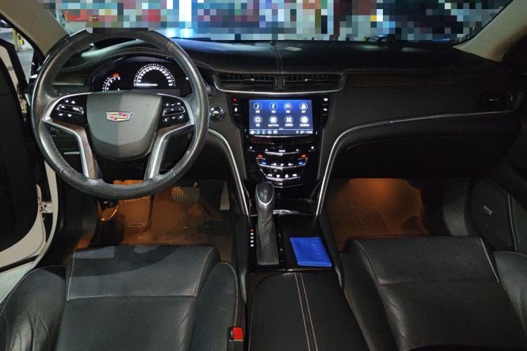Used Cadillac XTS 2018 28T Elite Edition Center Console