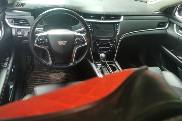 Used Cadillac XTS 2018 28T Tech Edition Center Console