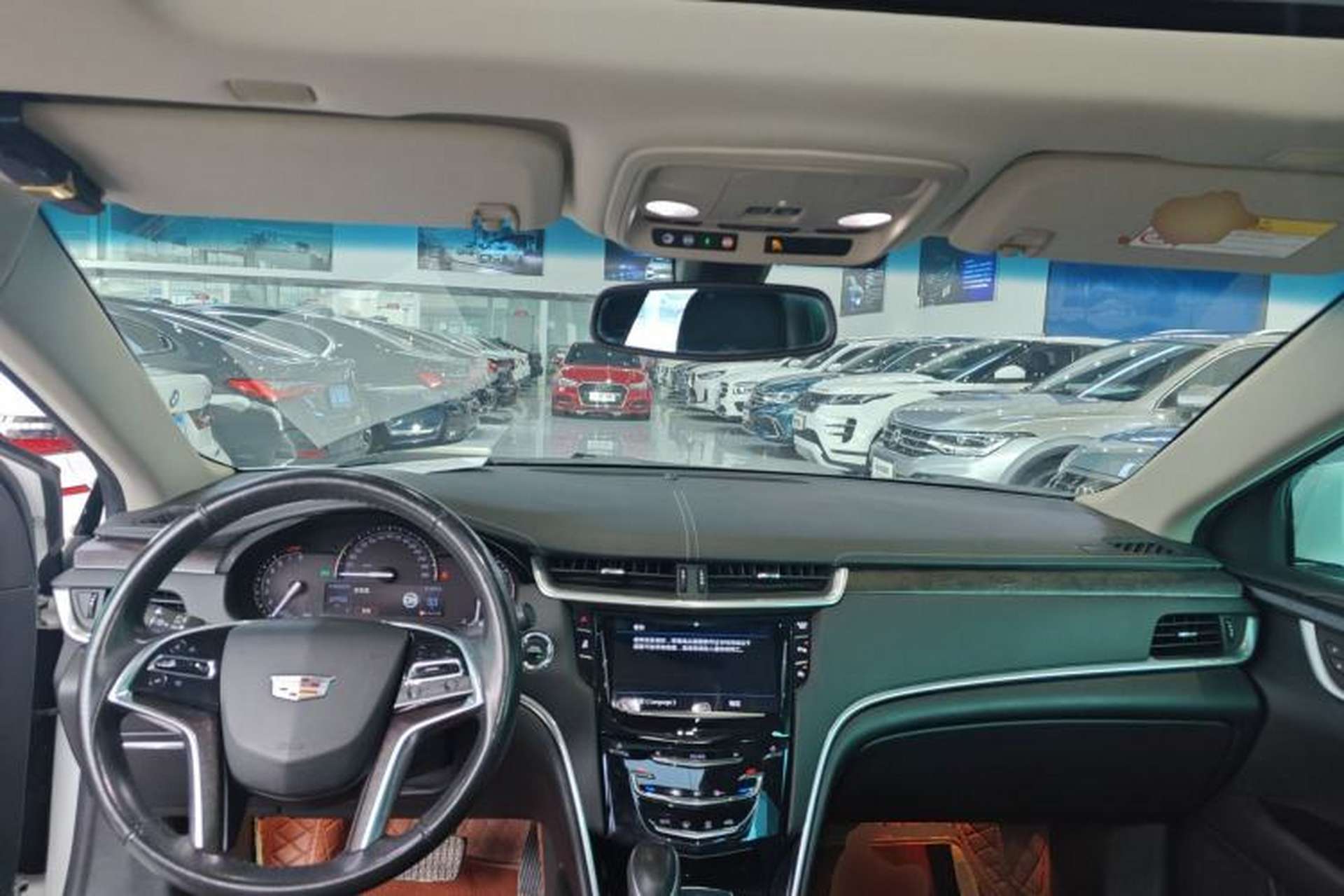 Used Cadillac XTS 2018 28T Elite Edition Center Console