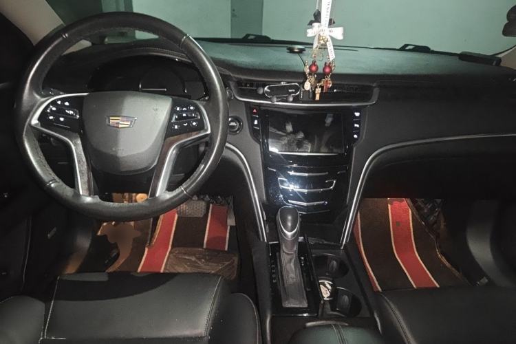 Used Cadillac XTS 2018 28T Elite Edition Center Console