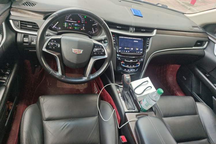 Used Cadillac XTS 2018 28T Elite Edition Center Console