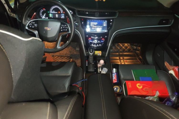 Used Cadillac XTS 2018 28T Elite Edition Center Console