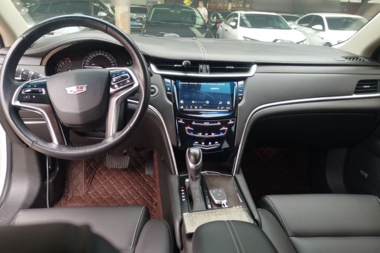 Used Cadillac XTS 2018 28T Tech Edition Center Console