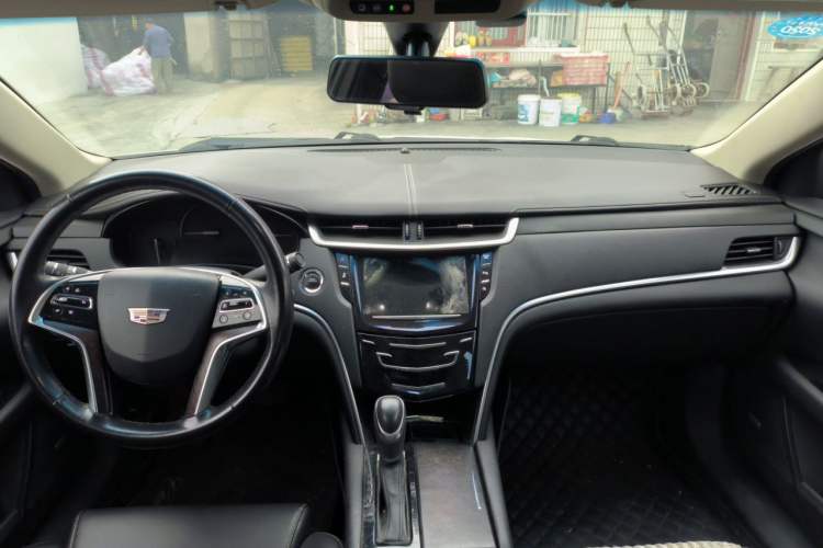 Used Cadillac XTS 2018 28T Tech Edition Center Console