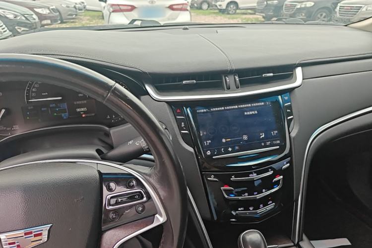 Used Cadillac XTS 2018 28T Tech Edition Center Console