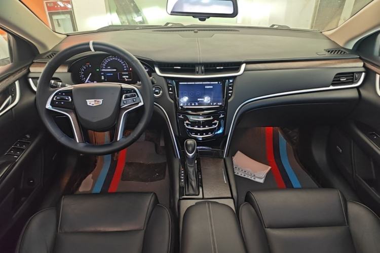 Used Cadillac XTS 2018 28T Elite Edition Center Console