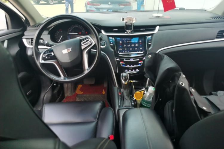 Used Cadillac XTS 2018 28T Tech Edition Center Console