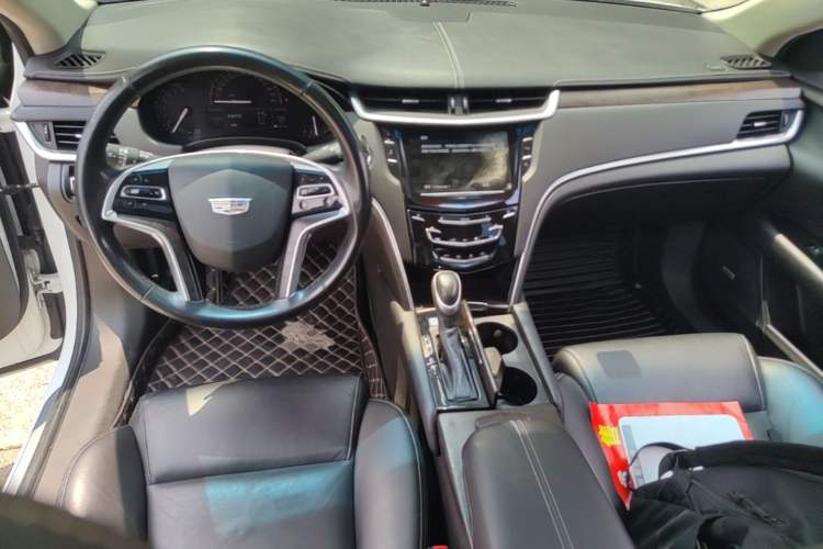Used Cadillac XTS 2018 28T Elite Edition Center Console