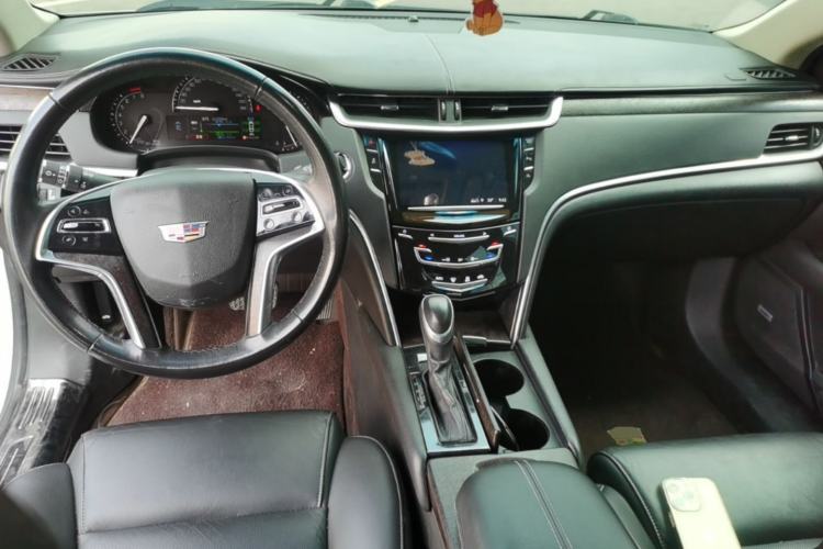 Used Cadillac XTS 2018 28T Elite Edition Center Console