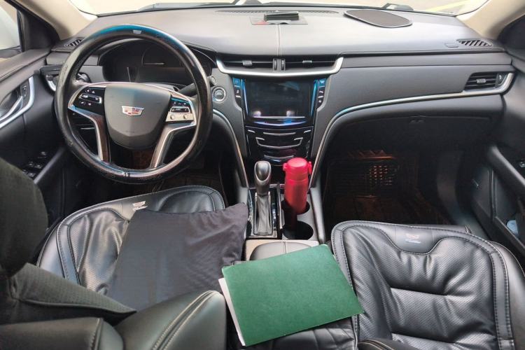 Used Cadillac XTS 2018 28T Tech Edition Center Console