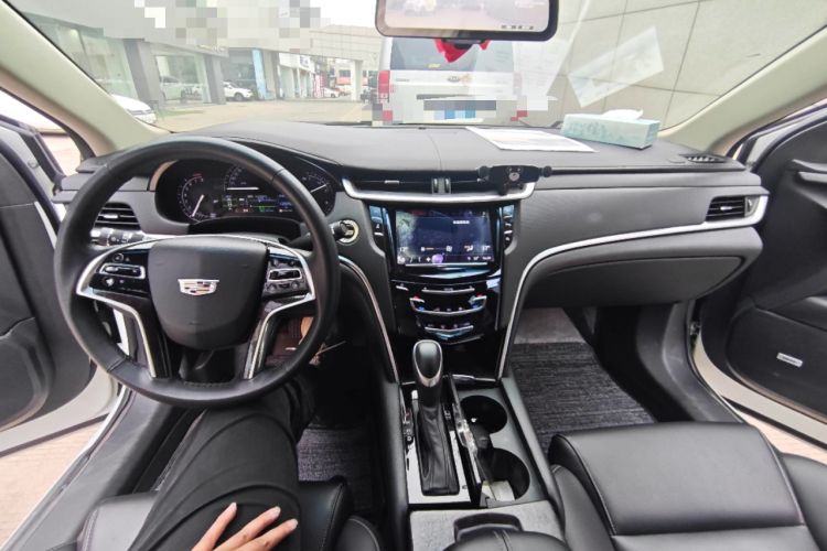 Used Cadillac XTS 2018 28T Tech Edition Center Console