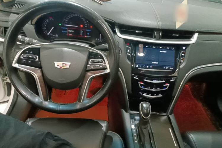 Used Cadillac XTS 2018 28T Tech Edition Center Console