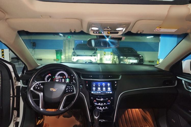 Used Cadillac XTS 2018 28T Elite Edition Center Console