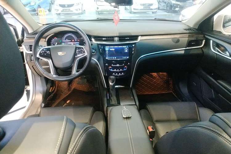 Used Cadillac XTS 2018 28T Elite Edition Center Console