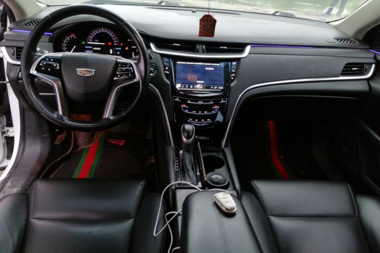 Used Cadillac XTS 2018 28T Tech Edition Center Console