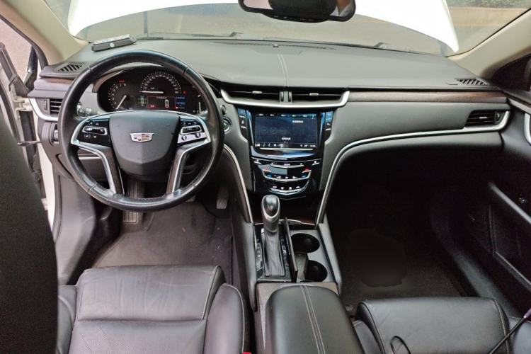 Used Cadillac XTS 2018 28T Elite Edition Center Console