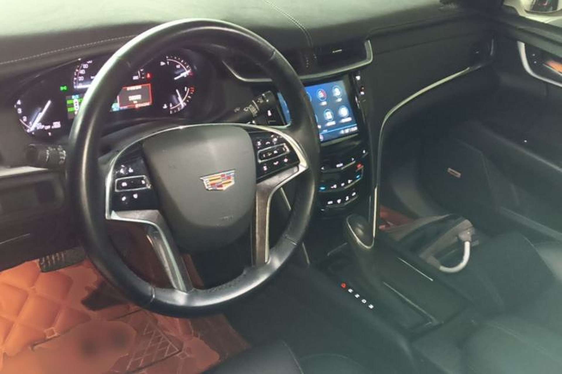 Used Cadillac XTS 2018 28T Tech Edition Center Console
