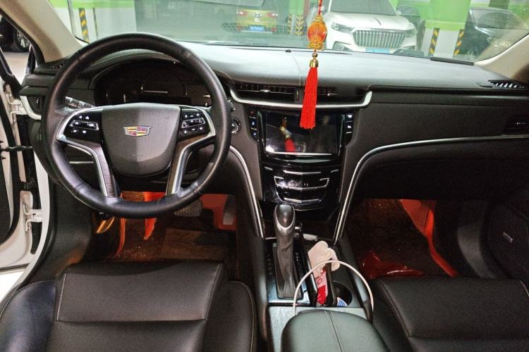 Used Cadillac XTS 2018 28T Tech Edition Center Console
