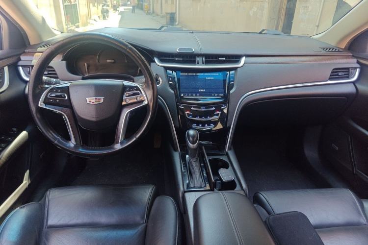 Used Cadillac XTS 2018 28T Elite Edition Center Console