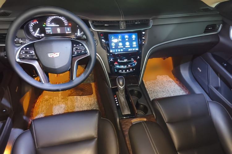 Used Cadillac XTS 2018 28T Tech Edition Center Console