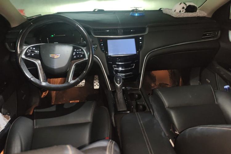 Used Cadillac XTS 2018 28T Tech Edition Center Console