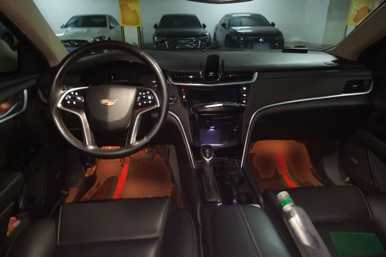 Used Cadillac XTS 2018 28T Tech Edition Center Console