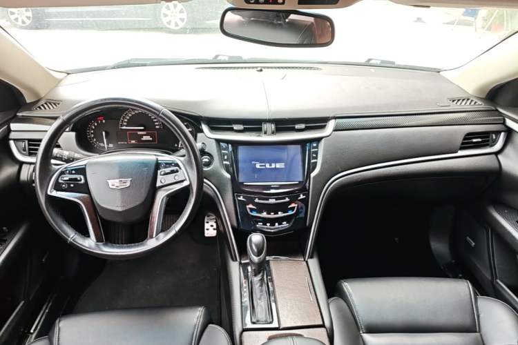 Used Cadillac XTS 2018 28T Tech Edition Center Console