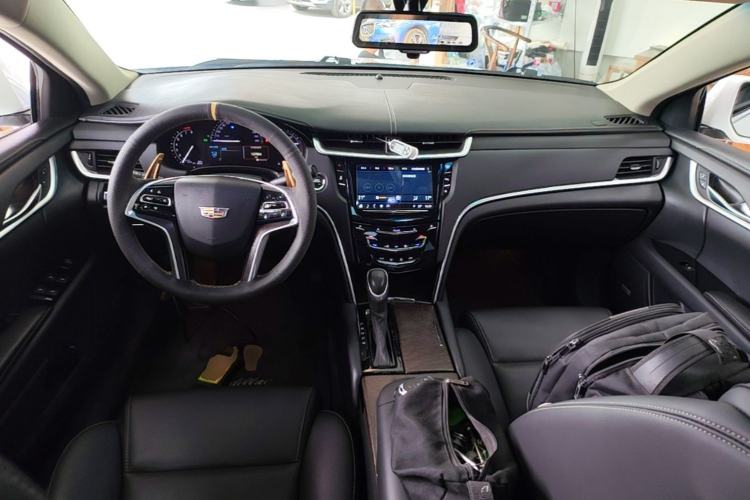 Used Cadillac XTS 2018 28T Tech Edition Center Console