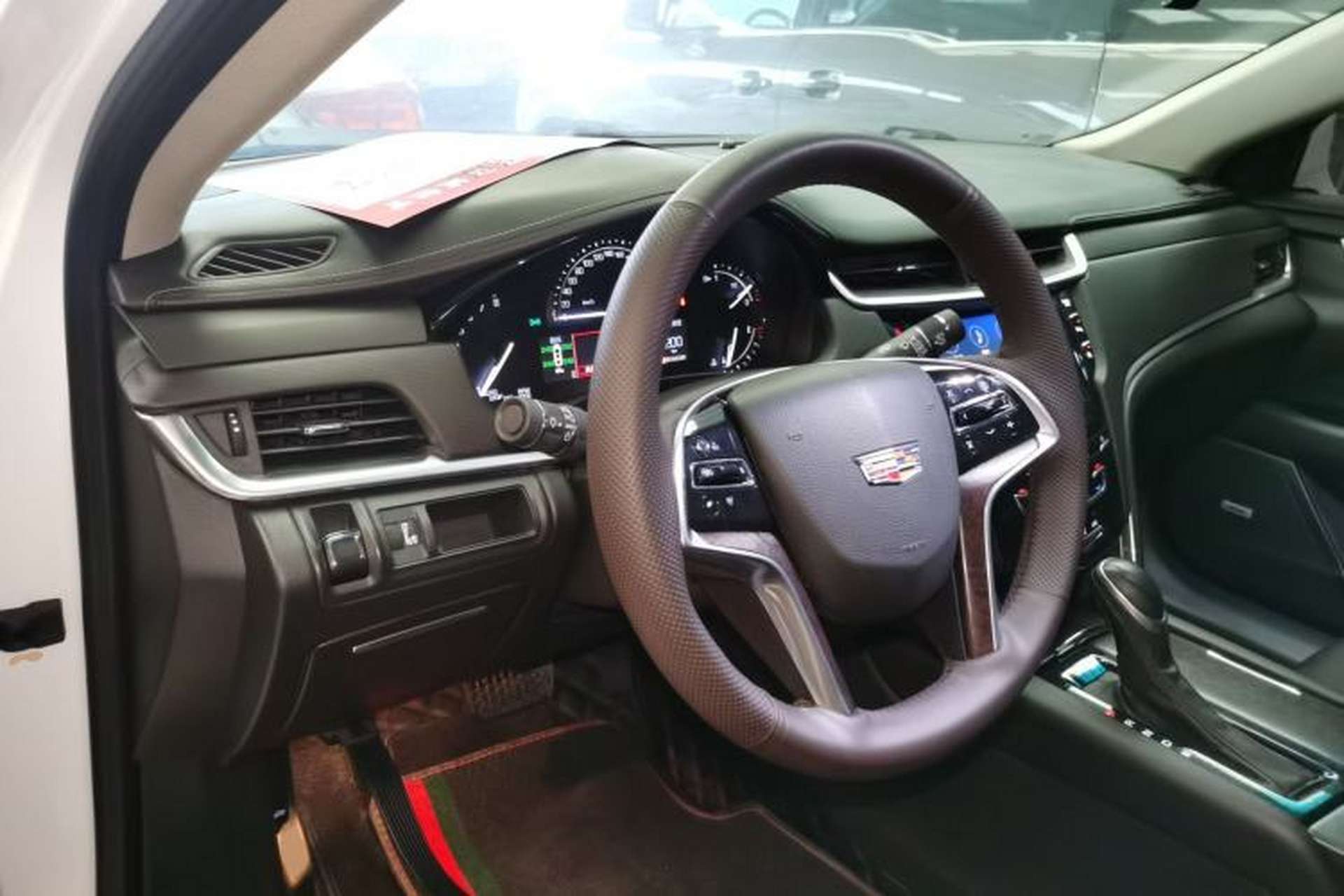 Used Cadillac XTS 2018 28T Tech Edition Center Console