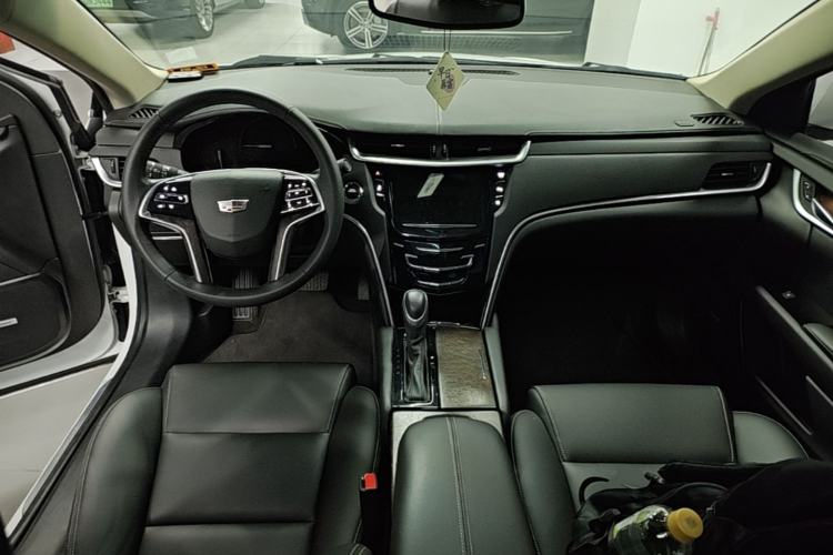 Used Cadillac XTS 2018 28T Tech Edition Center Console