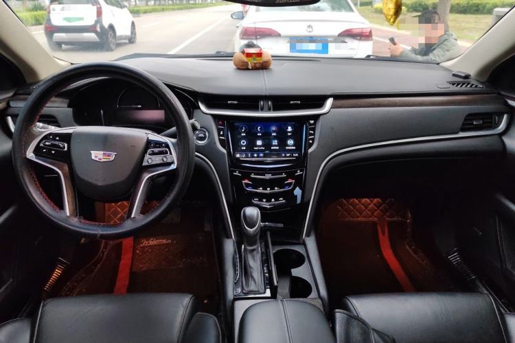 Used Cadillac XTS 2018 28T Elite Edition Center Console