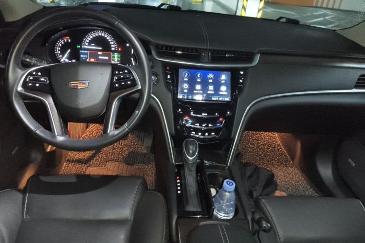 Used Cadillac XTS 2018 28T Elite Edition Center Console