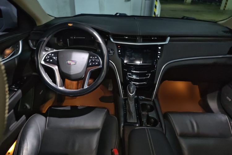 Used Cadillac XTS 2018 28T Elite Edition Center Console