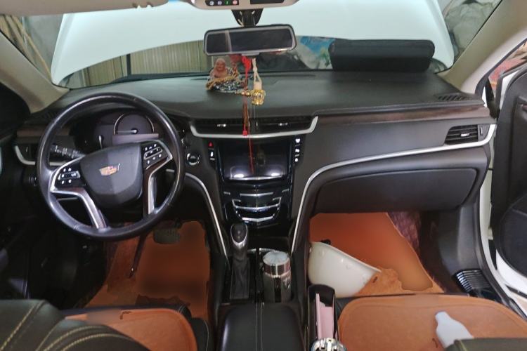 Used Cadillac XTS 2018 28T Elite Edition Center Console