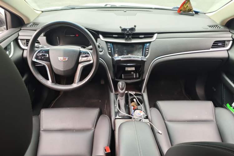 Used Cadillac XTS 2018 28T Tech Edition Center Console