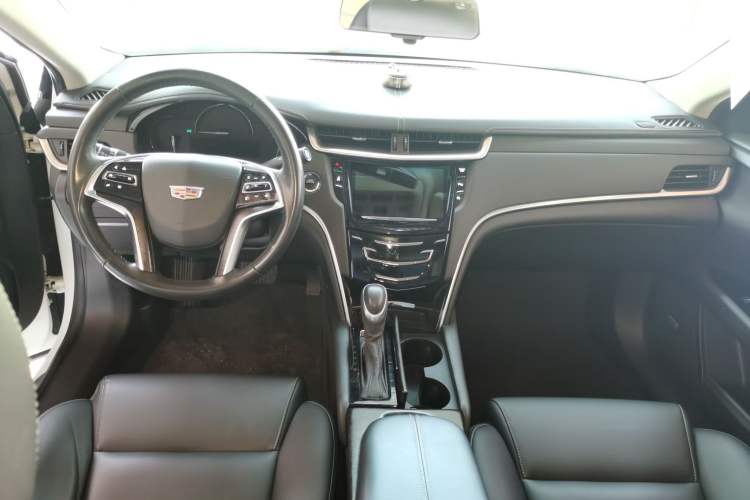 Used Cadillac XTS 2018 28T Tech Edition Center Console