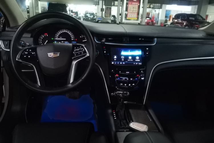 Used Cadillac XTS 2018 28T Tech Edition Center Console