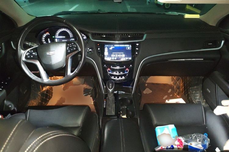 Used Cadillac XTS 2018 28T Tech Edition Center Console